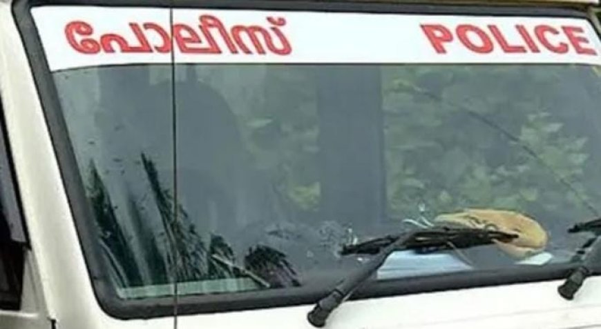 കുന്ദമംഗലത്ത് ആളൊഴിഞ്ഞ പറമ്പില്‍ അസ്ഥികൂടം കണ്ടെത്തി