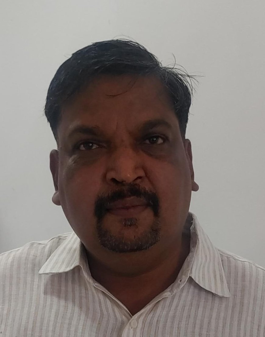 തിരുവനന്തപുരം: മലയാള മനോരമ സ്പെഷൽ കറസ്പോണ്ടൻ്റും യൂണിയൻ അംഗവുമായ ജി. വിനോദ് (54) അന്തരിച്ചു. ഭാര്യ: ഏഷ്യാനെറ്റ് ന്യൂസ് എക്സിക്യൂട്ടീവ് എഡിറ്റർ സിന്ധു സൂര്യകുമാർ