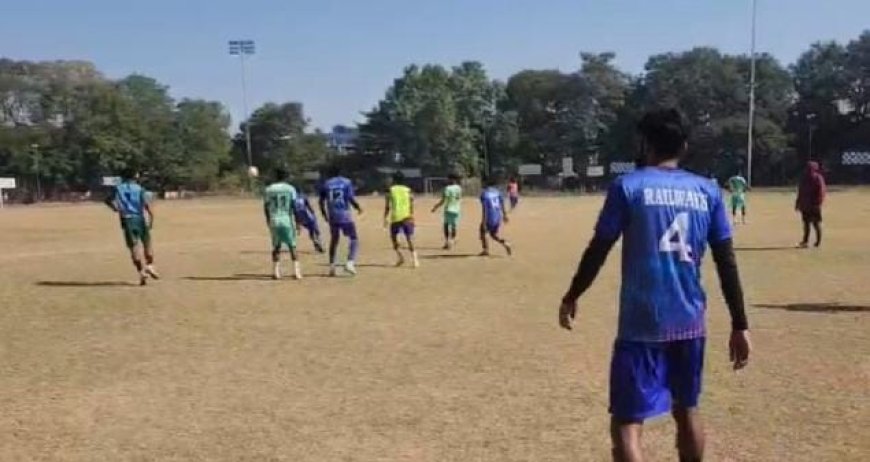 സന്തോഷ് ട്രോഫി പോരാട്ടത്തിനായി ഇന്ത്യൻ റെയിൽവേ ടീം യാത്ര തിരിച്ചു