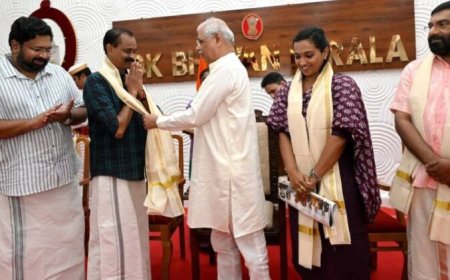 ഗവർണറുടെ ചായസൽക്കാരം ബഹിഷ്കരിച്ച് ആർ. ശ്രീലേഖ; മേയർ സ്ഥാനത്തെച്ചൊല്ലിയുള്ള അതൃപ്തി പരസ്യമാക്കി കൗൺസിലർ