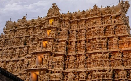 ശ്രീപത്മനാഭസ്വാമി ക്ഷേത്രത്തിൽ മുറജപം–ലക്ഷദീപം: ഭക്തർക്കായി പ്രത്യേക ക്രമീകരണങ്ങൾ