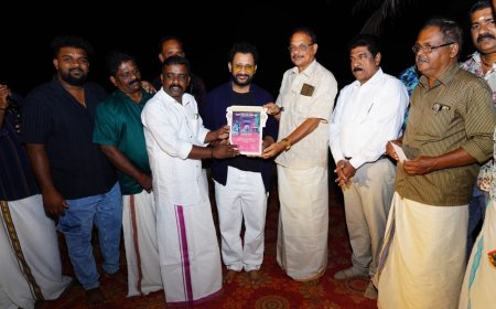 റസൂൽ പൂക്കുട്ടിക്ക് ആഴിമല ശിവക്ഷേത്രത്തിന്റെ ഗംഗാധരേശ്വര പുരസ്കാരം നൽകി