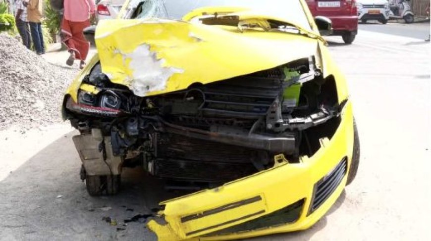 തിരുവനന്തപുരത്ത് കാർ ബാറാക്കിയുള്ള യുവാക്കളുടെ പുതുവത്സരാഘോഷം ഒരു ജീവൻ കവർന്നു