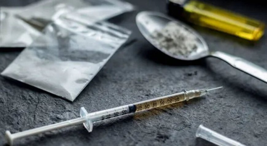 ഗുരുദേവ് എക്സ്പ്രസ്സിൽ പരിശോധന: കഞ്ചാവ് പിടികൂടി