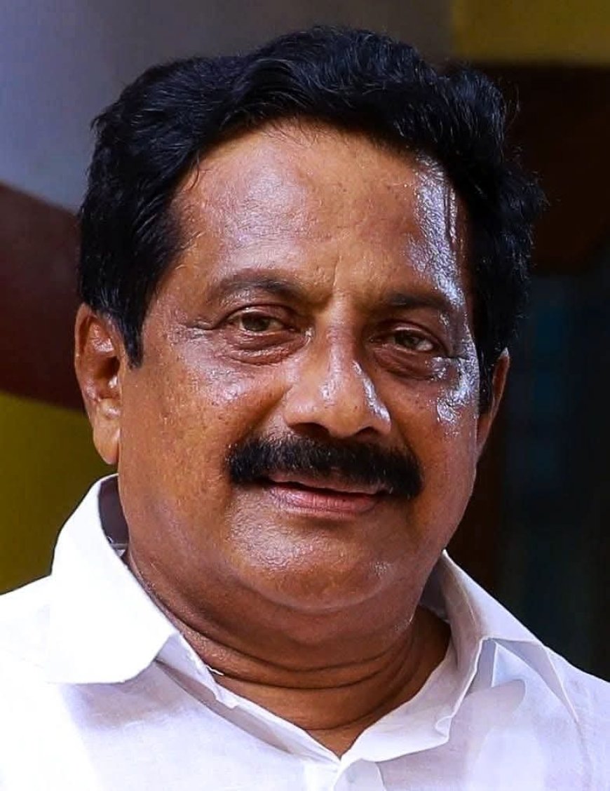 കേരള വിദ്യാർഥി യൂണിയൻറെ സംസ്ഥാന മുൻ അധ്യക്ഷനും, രണ്ടു പതിറ്റാണ്ടുകാലം മാവേലിക്കരയുടെ എംഎൽഎയും ആയിരുന്ന എം മുരളി അന്തരിച്ചു.