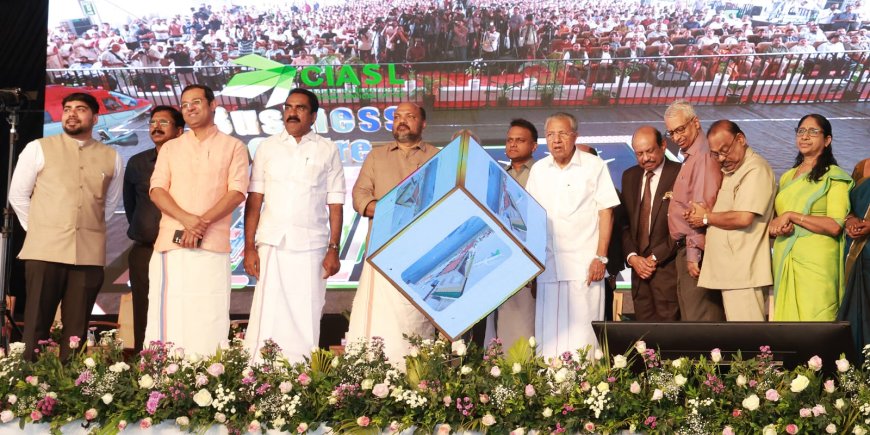 *സിയാലിനെ സമ്പൂർണ്ണ ഏവിയേഷൻ എക്കോസിസ്റ്റമാക്കി മാറ്റുക ലക്ഷ്യം* ; *കൊച്ചി രാജ്യത്തെ വിമാന അറ്റകുറ്റപ്പണികളുടെ ഹബ്ബാകും* - *മുഖ്യമന്ത്രി പിണറായി വിജയൻ*