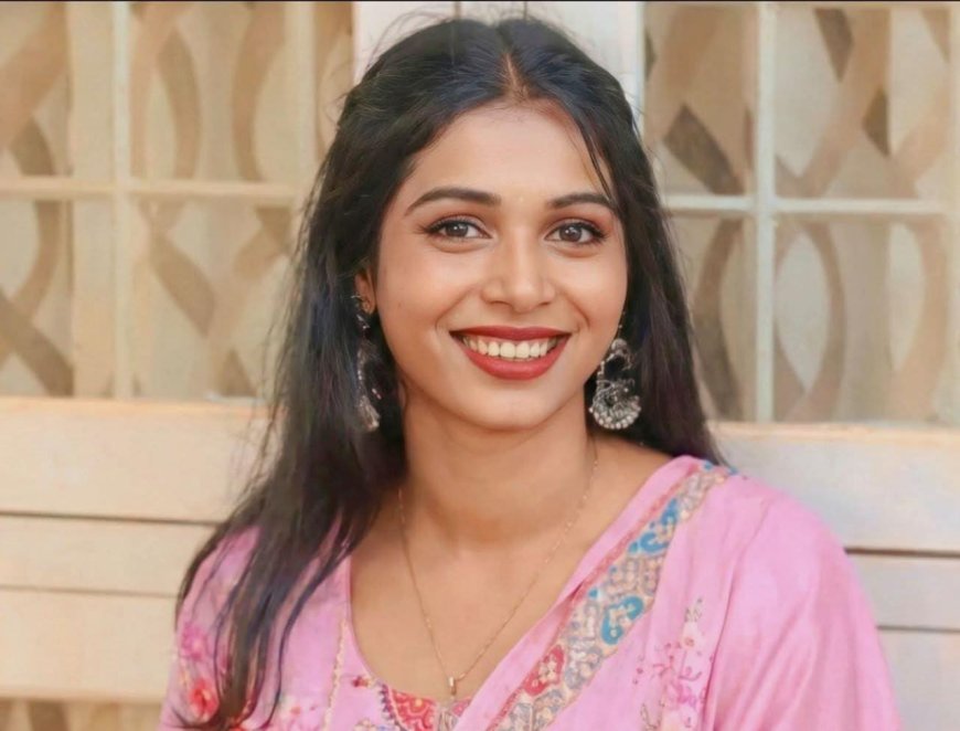 കാസർഗോഡ് 24 വയസ്സുകാരിയായ സോഷ്യൽ മീഡിയ താരം ചിന്നു പാപ്പുവിനെ വാടക ക്വാർട്ടേഴ്സിൽ ജീവനൊടുക്കിയ നിലയില്‍ കണ്ടെത്തി...
