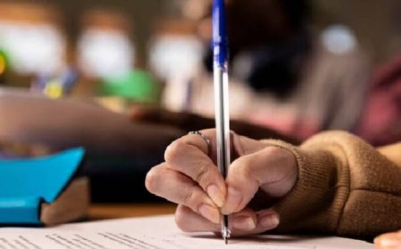 പ്ലസ് ടു പരീക്ഷയില്‍ ആള്‍മാറാട്ടം ; വിദ്യാർത്ഥിക്ക് പകരം പരീക്ഷ എഴുതാൻ വന്നത് 20-കാരൻ