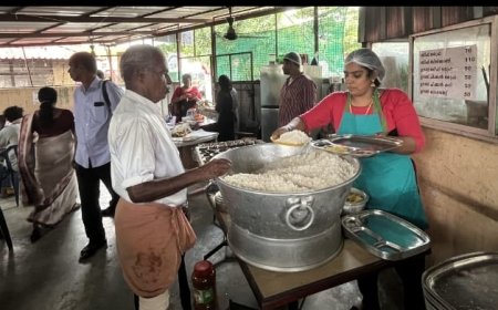 വനിത മൈക്രോ-എന്റർപ്രൈസ് നെറ്റ്‌വർക്ക്: വീടുകളിൽ നിന്ന് വ്യവസായത്തിലേക്ക്