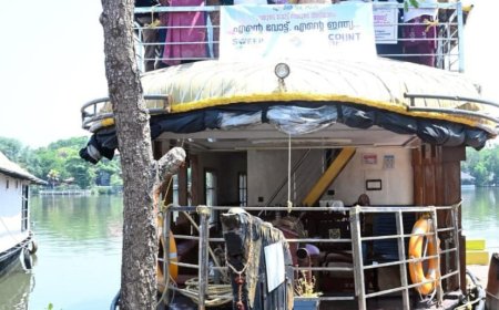 *കായല്‍കാറ്റിലുമുണ്ടൊരു വോട്ടുസന്ദേശം*