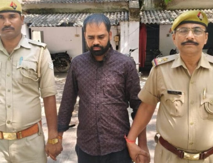 വെറും പത്താം ക്ലാസ് മാത്രം യോഗ്യത, നടത്തിയത് മുപ്പതിലേറെ അവയവമാറ്റ ശസ്ത്രക്രിയകള്‍; ലഖ്നൗവിൽ യുവാവ് അറസ്റ്റിൽ